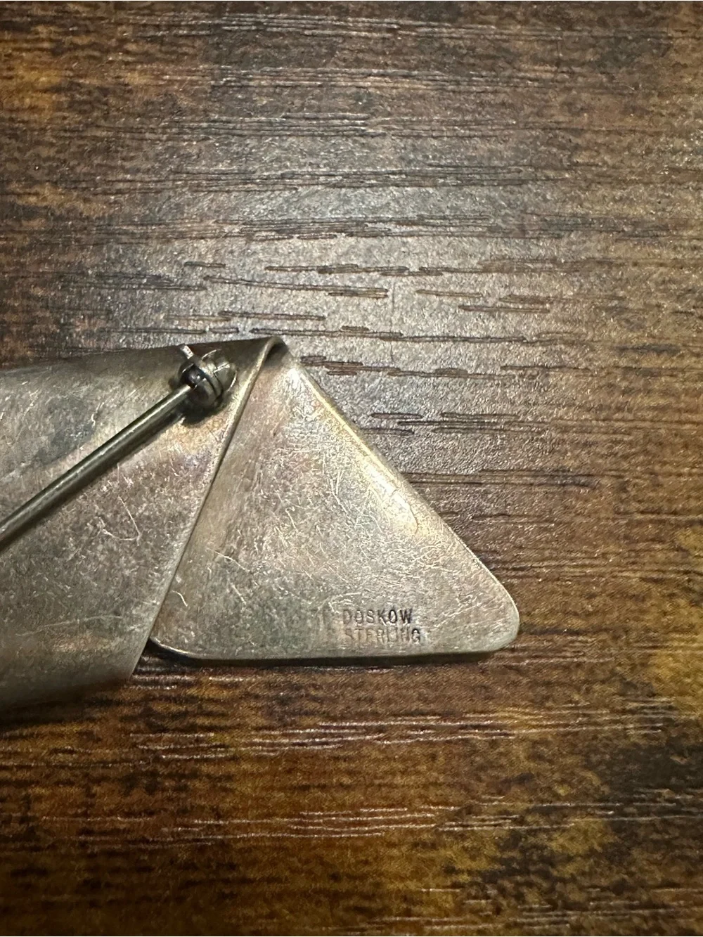 Leonore Doskow sterling silver 925 handmade ribbon brooch pin.